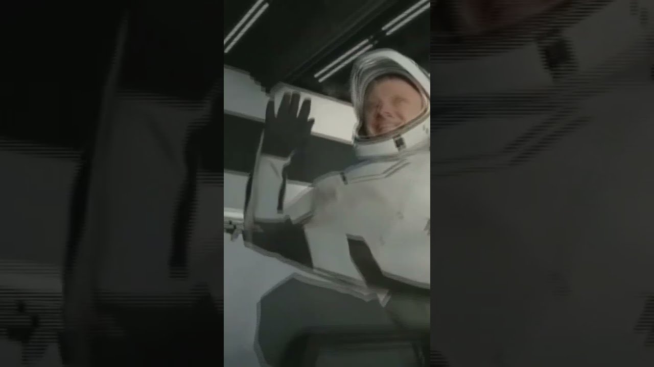NASA S Stranded Astronauts Exit The Capsule Upon Return To Earth