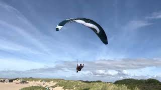 Nice flight with the Moustache and subsequent crash of a beginner at the end.