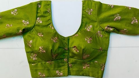 32 साईज 4 टक्स ब्लाउज बनाने का बहुत ही आसान तरीका। 32 Size 4 Tucks blouse cutting and Stitching.