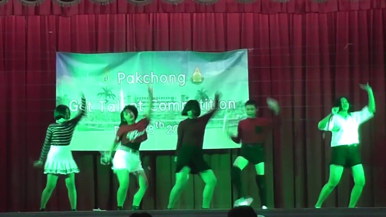 กิจกรรมโรงเรียนปากช่องปี ๒๕๖๐ การแสดงชุดที่ ๑๒/๑๙