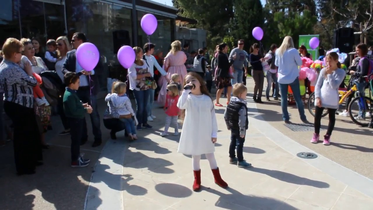 Мишель Ковтун 7 лет - 'Течет ручей' Надежда Кадышева - cover - YouTube