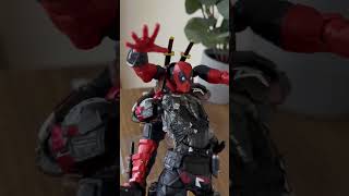 DEADPOOL VS RED HOOD #actionfigures #marvel #marvelfigures #deadpool #shorts