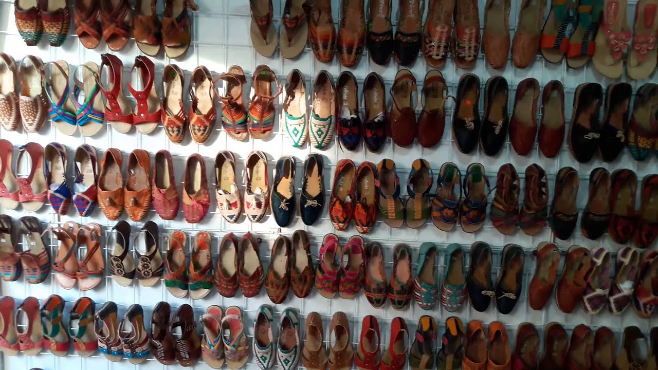 Tienda de exivicion de huaraches 388-103-2223 - YouTube