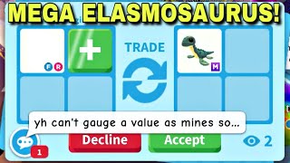 OMG! I OFFERED FOR THE *BRAND NEW* WORLD’S FIRST MEGA ELASMOSAURUS! + GOT A TURTLE + COW! #adoptme