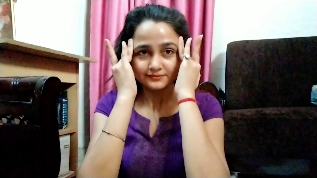 Do this coconut oil face massage for 3 min and look 10 years younger