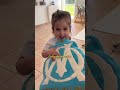 Il faut la faire venir au stade !! 🤣💙 #pov #baby #happy #om #marseille #teamom #football #soccer