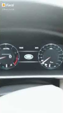 Naik mobil sendiri sambil melamun