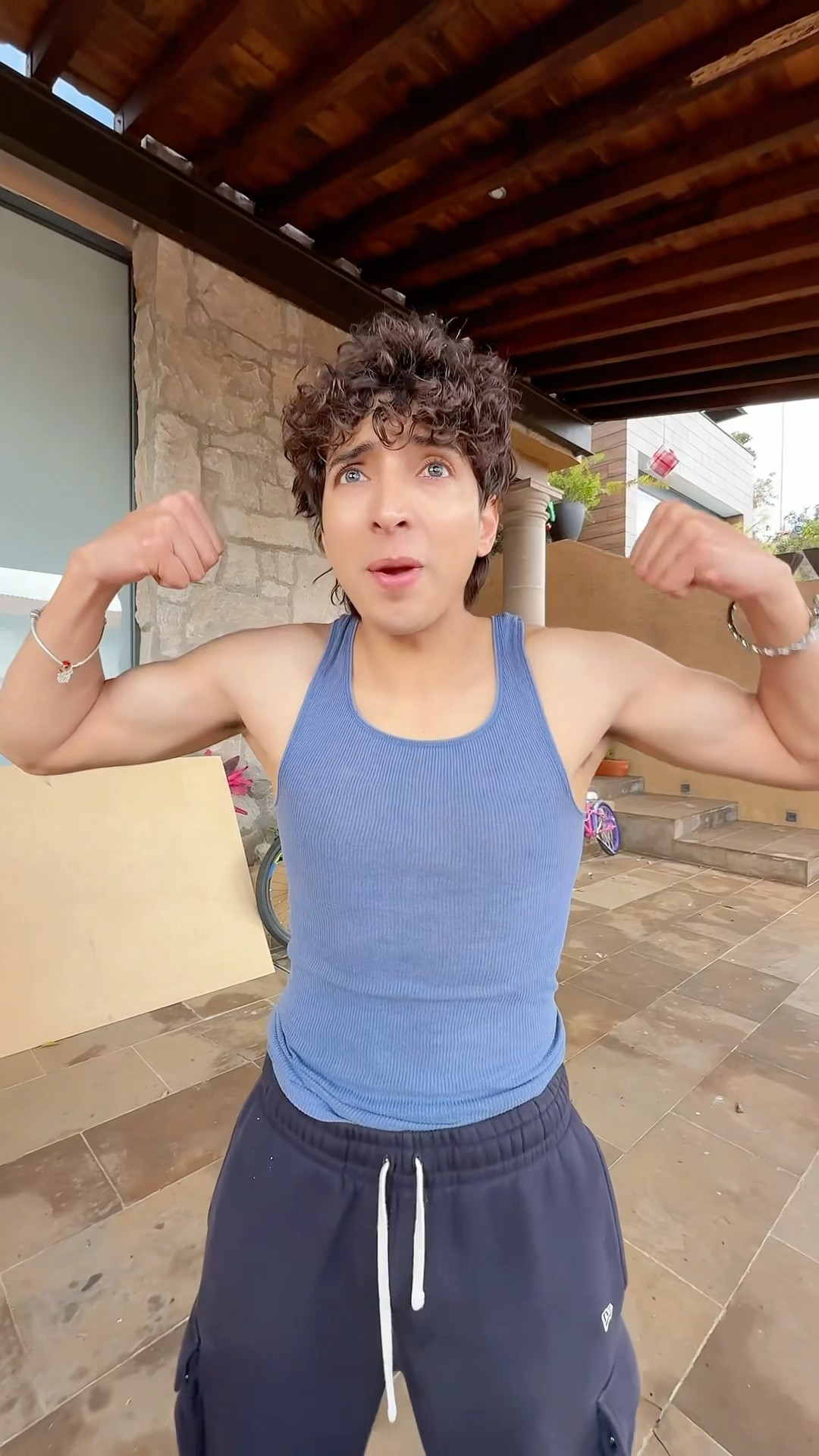 CUANDO TE SIENTES EL MUY FUERTE ?