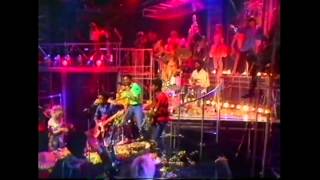 Musical Youth - Pass The Dutchie 1982 Top of The Pops 1982 Xmas Resimi