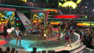 Season 10:Will.i.am \& Jamie Foxx - Hot Wings (I Wanna Party)(Live On American Idol 2011)(Top 10)