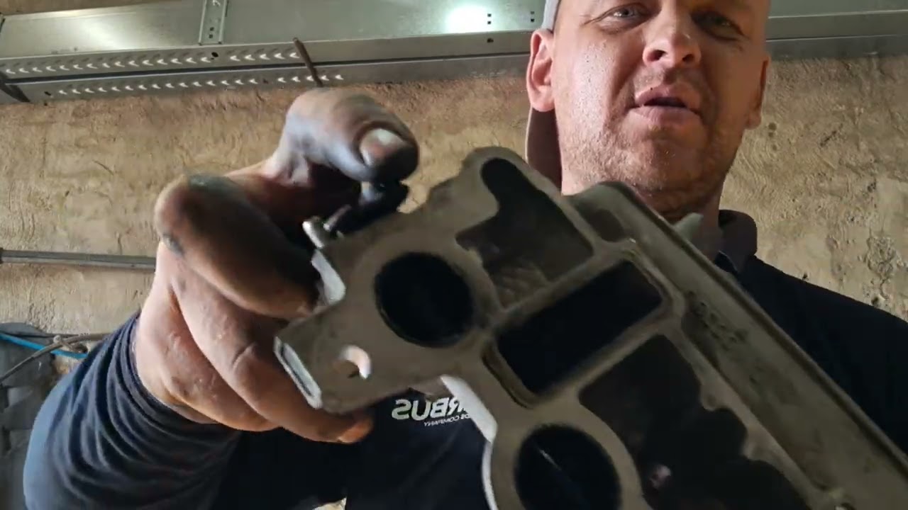 Deaf.  Ауді а6 с6  двигатель разборка  причин  гбц.19.09.2025р.