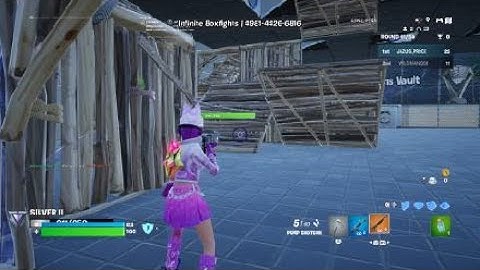 Beating my friend in a 1v1 box fight map