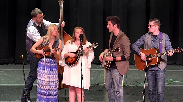 The Arrowood Sisters Band - Using My Bible For A R...