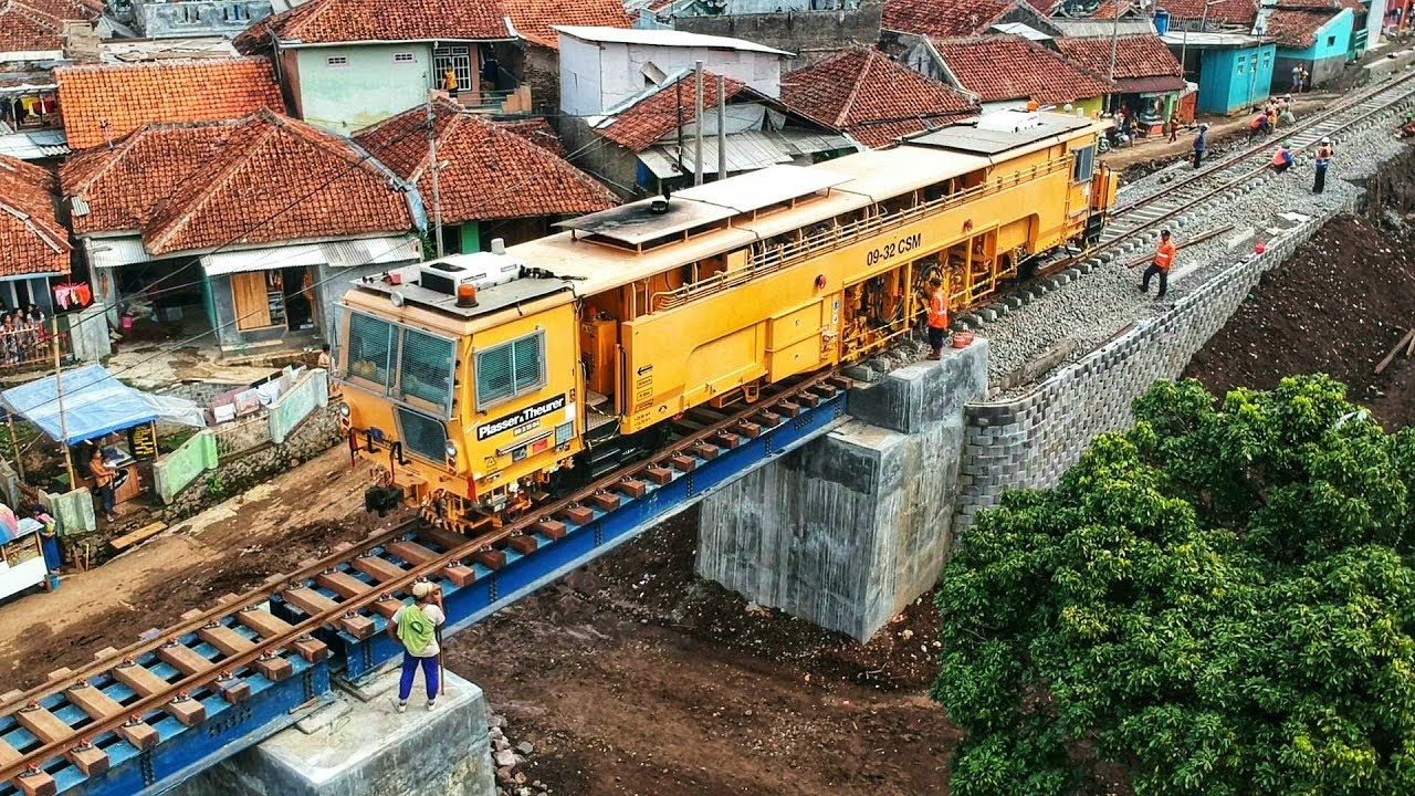 EKSLUSIF DETIK-DETIK MTT Berada Di Atas Jembatan Babakan 