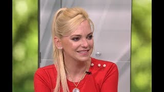 Catching Up With Anna Faris | New York Live TV