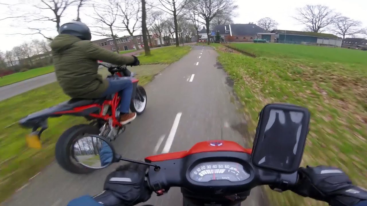 Opgevoerde Brommer VS Opgevoerde Scooter