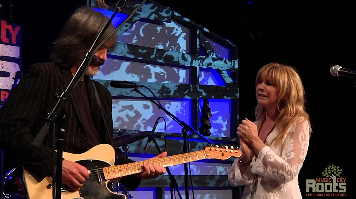 Larry Campbell & Teresa Williams "Keep Your Lamp T...