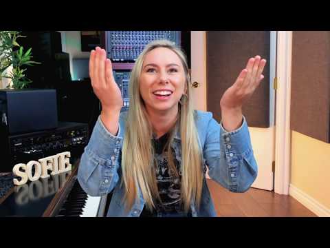 Sofie Lynn - Secrets of a country artist.