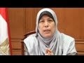 اميمة كامل مستشارة الرئيس المصري تدافع عن الدستور