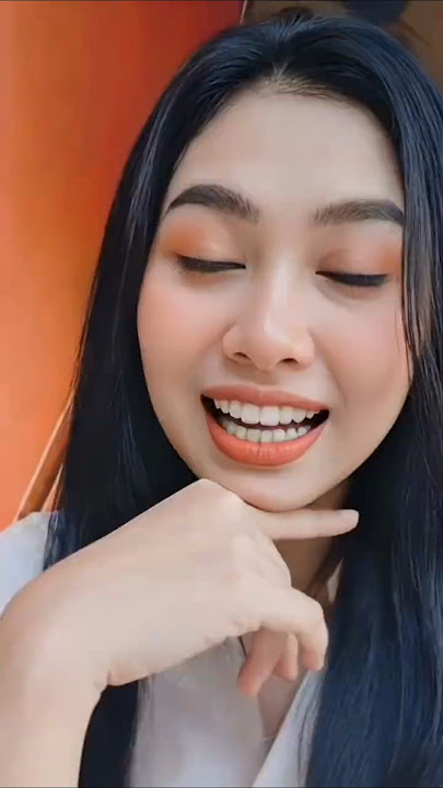 #BeautifulWidowNeedsHusband