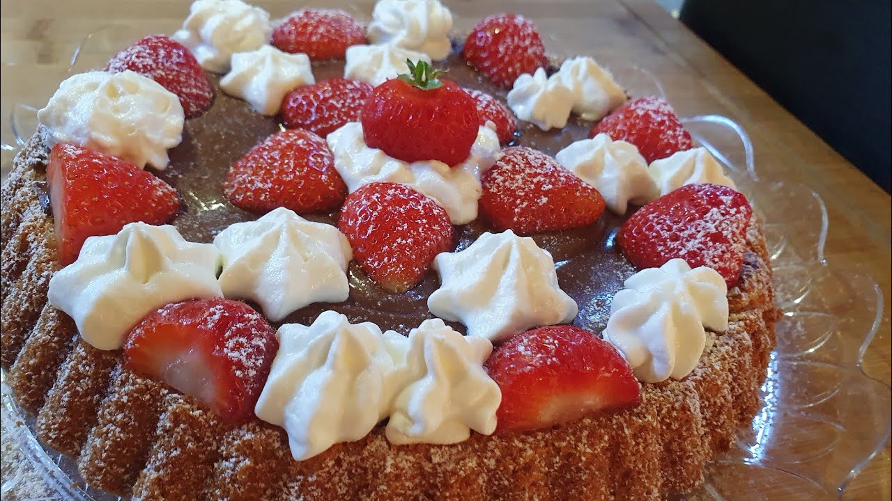 CROSTATA MORBIDA NUTELLA FRAGOLE E PANNA IN FRIGGITRICE AD ARIA MOULINEX COMPANION