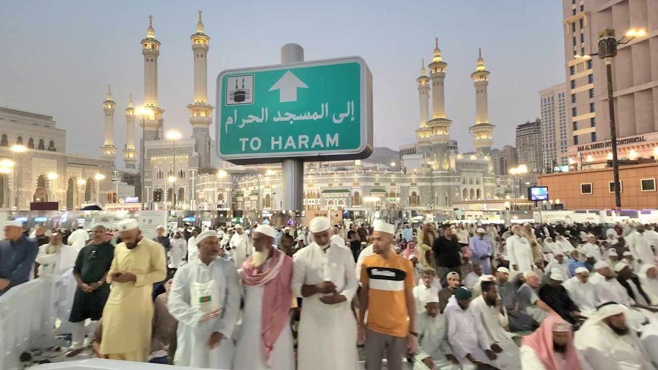 شاهد أجواء شارع أم القرى وطريق إلى المسجد الحرام 