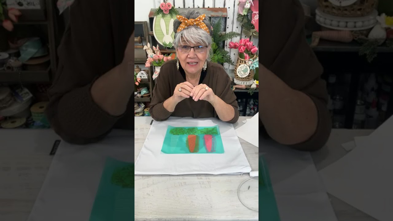 DIY Carrot + Rick Rack Pillow Cover with Ink [Chalk Couture Craft]