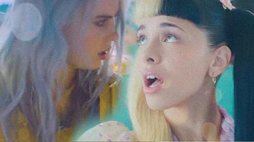 BILLIE EILISH x MELANIE MARTINEZ - BELLYACHE ON THE BUS (mashup)