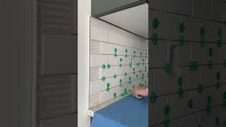 How to install tile on a kitchen #tile #cut #tiles #construction #work