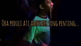 Story_WA_Lucu Can't Take My Eyes Koplo