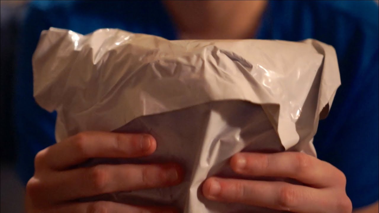 mail time 02 [mega crinkles + a lil whisperin'] [asmr ?]