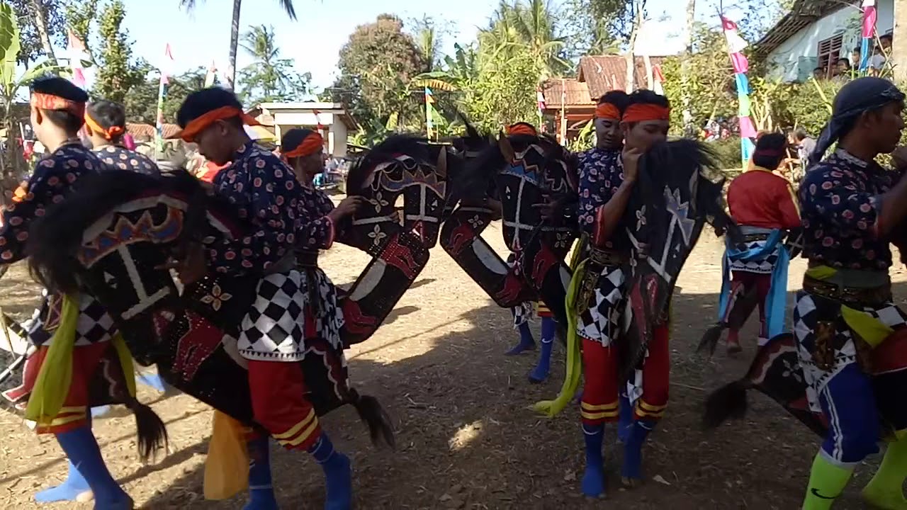 Ebeg WAHYU BUDAYA Cangkring (7)