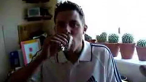 David Partner drinks a shot of moutai - DayDayNews