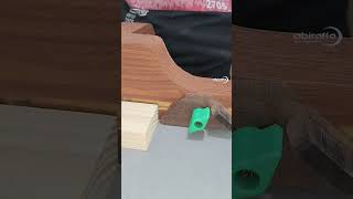 anti pinched stop block for your mini table saw sled #woodworking #tips