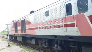 Hitachi 4510 cummins engine ทำขบวน 136 เข้า-ออก สีคิ้ว