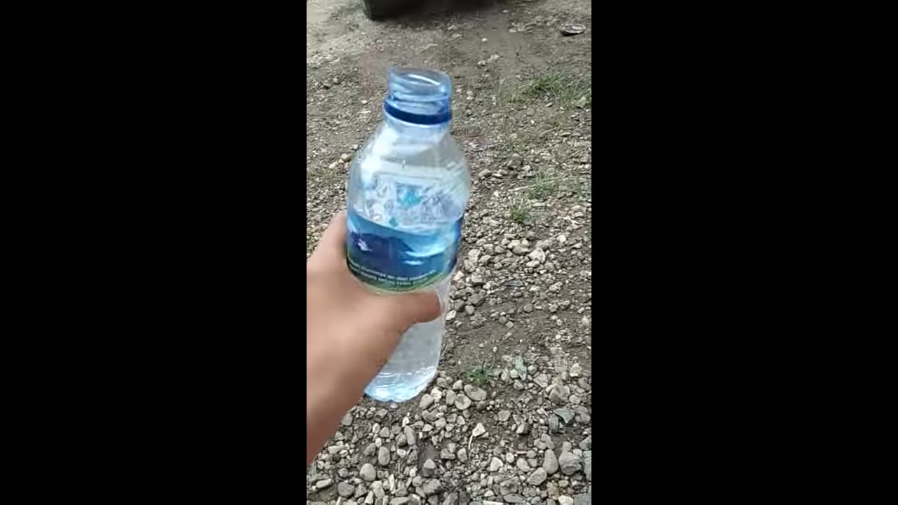 Air masuk dalam  botol  YouTube