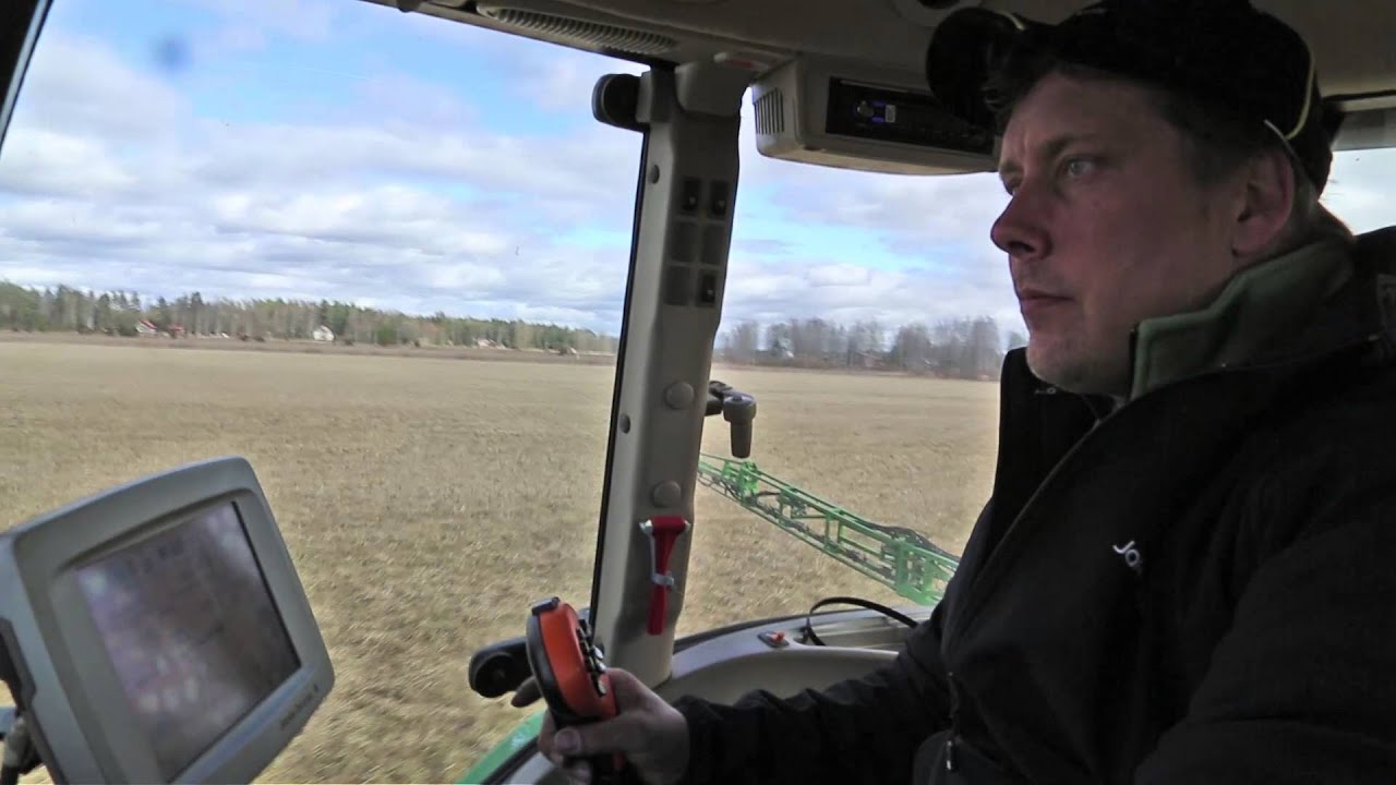 Ajettava kasvinsuojeluruisku John Deere 5430i