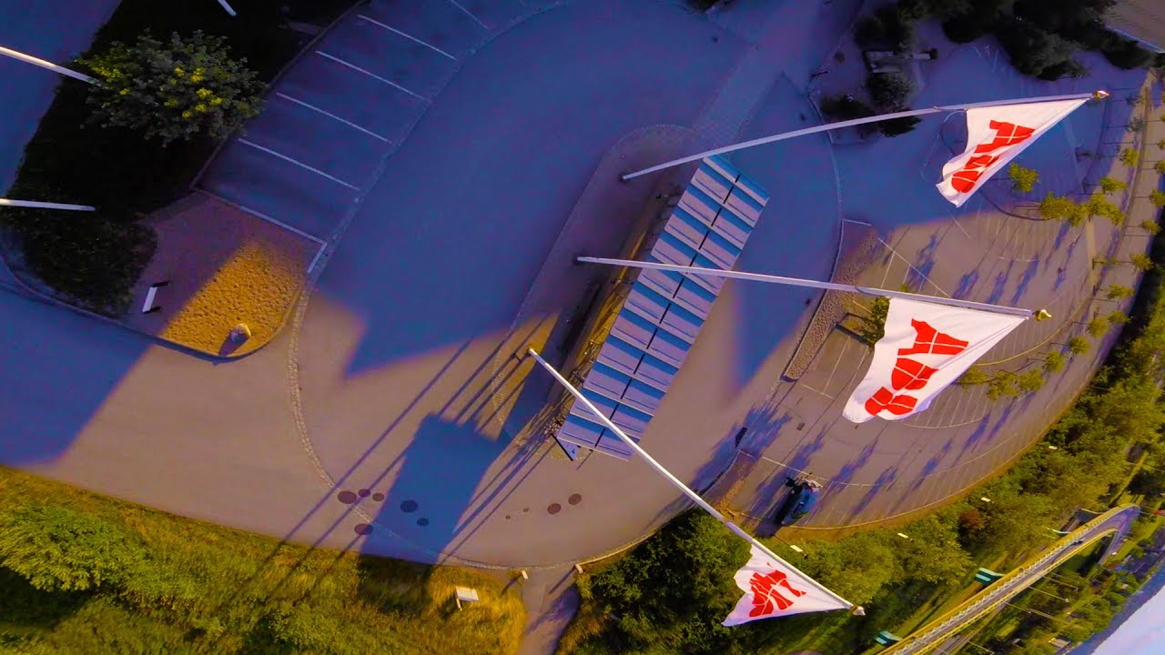 Pole Dancing // Urban Drone Freestyle // Shrike Style