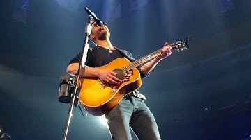Eric Church - Nadine (Chuck Berry Cover)  St Louis, Missouri 5/13/2017