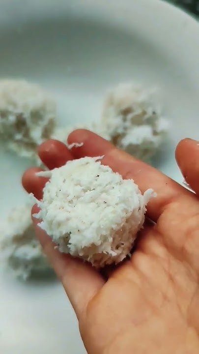 Быстрые рафаэлки: йогурт + кок.стружка + банан + мед, перемешать и ...