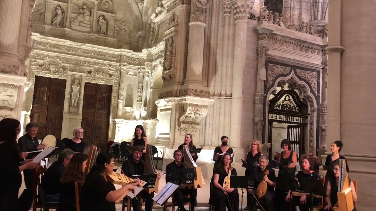 Music from « Cantigas de Santa María » - YouTube