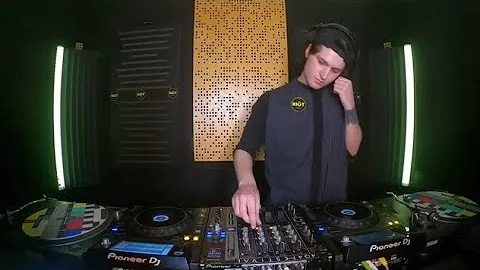 Louis Testa - Riot.scampia - 087 - 27/10/22 - dj set