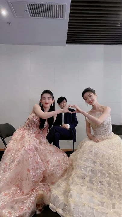 白宇 毛晓彤 宋祖儿 乔家的儿女们相遇在国剧盛典的后台 The Bond Crew Domestic TVseries  Ceremony Backstage