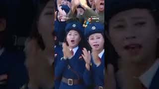 ทหารเกาหลีเหนือปลื้ม คิมจองอึน ถ่ายรูปร่วมเฟรม | Global Moments