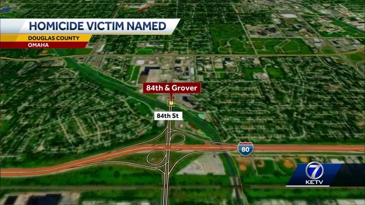 Omaha police investigate homicide, man found dead in parking lot - YouTube