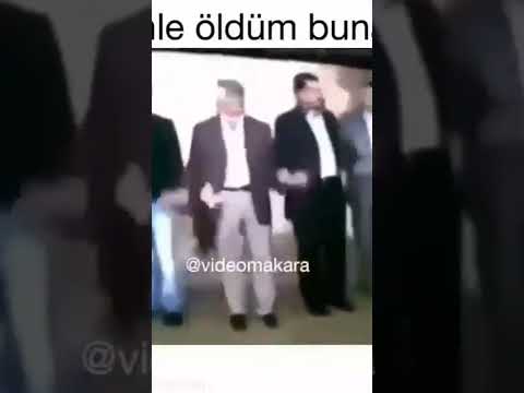 Halay çeken adama