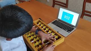 Flash anzan (Soroban ) 3 digit numbers