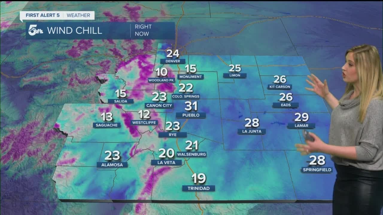 Blustery Friday snow ending and wind lingering - YouTube