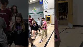 How to Rizz Walk 🎒🚶