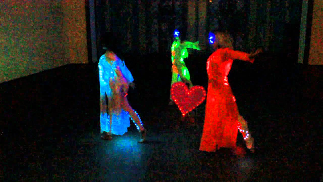 Светодиодное шоу Danssonia. "Сердце" - YouTube